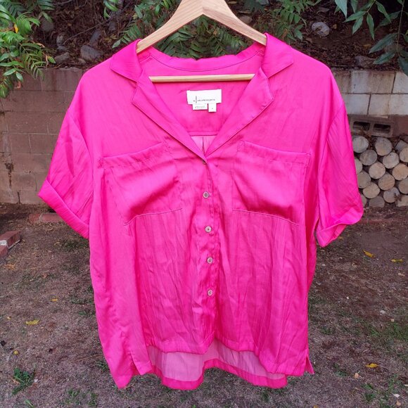 By Anthropologie Silky Hot Bubblegum Pink Short Sleeve Button Down Blouse M - Picture 1 of 3
